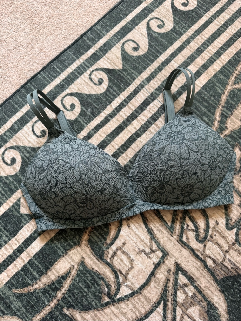 Aerie Sunnie Wireless Bra 38DD